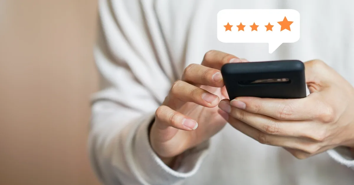 Incorporating customer reviews and ratings for Web Design for E-commerce